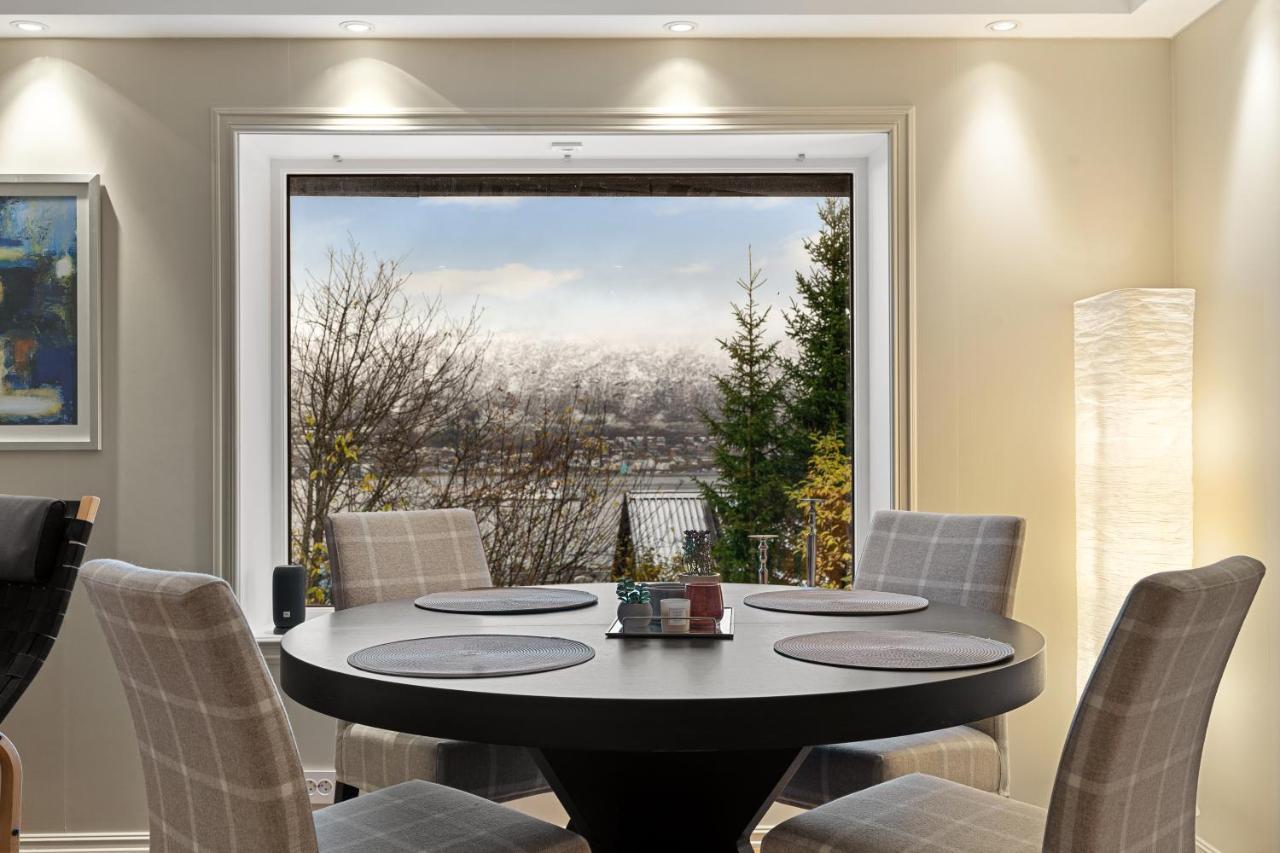 Cozy Elegant 2Bedroom Apt W/Parking And Nice View Tromsø Buitenkant foto